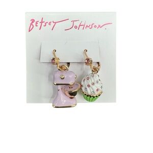 Betsey Johnson Sweetheart Cupcake Mismatch Drop Earo